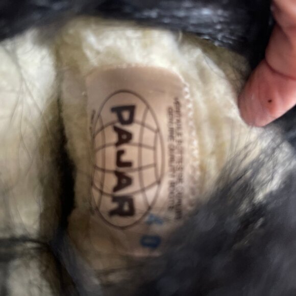 Black goat hair boots.  Pajar brand. - Picture 5 of 5